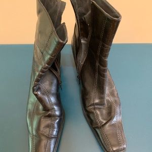 Paul Green black leather booties